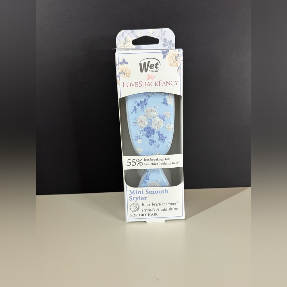 LoveShackFancy x Goody x Wet Brush Mini Smooth Styler Everblooming Rosettes BNWT